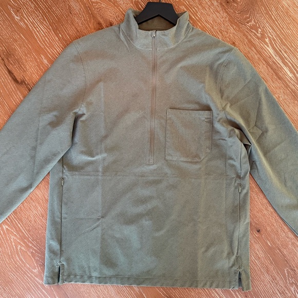 Lululemon Woven air Half zip. Size Medium. Olive Green. - Picture 1 of 6